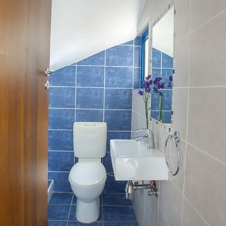 Villa Renting This Minutes From The Beach 36 *