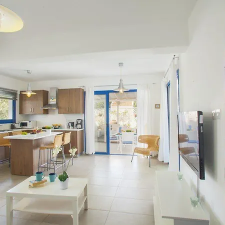 Renting This Minutes From The Beach 36 Villa